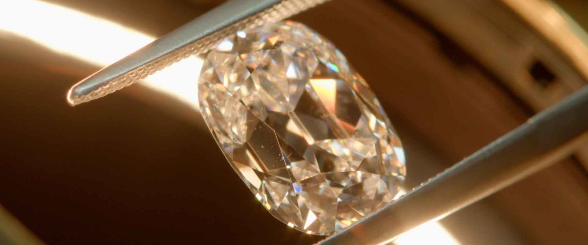 The Art of Custom Jewelry Design: A Showcase of Our Previous Creations