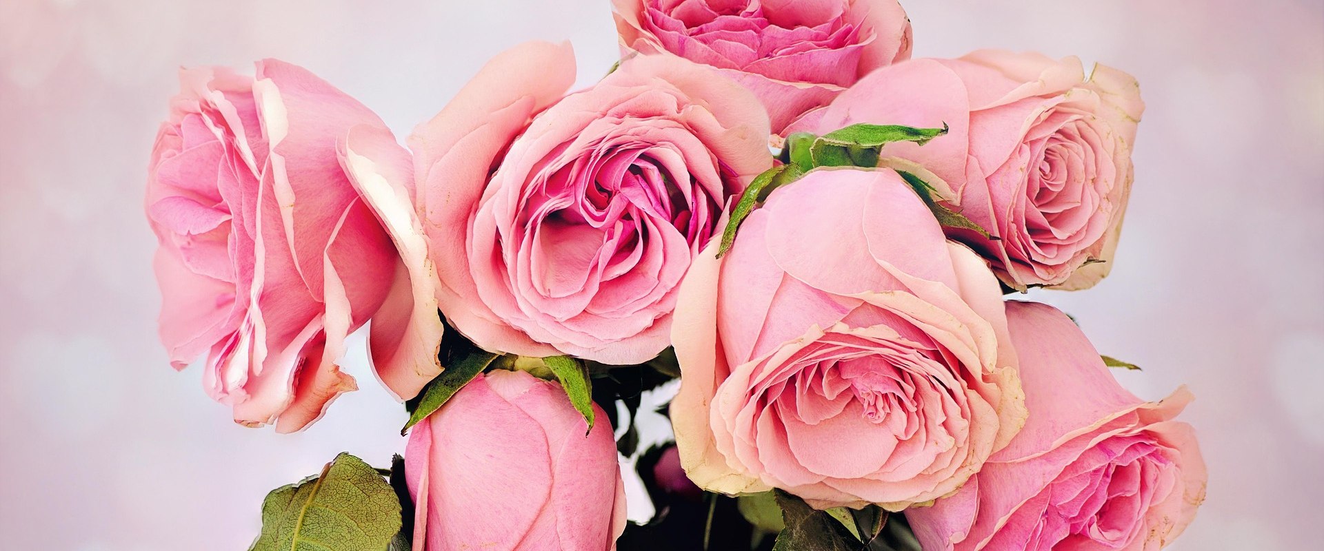 Bridal Bouquet Styles for 2026: A Perfect Match for Custom Jewelry