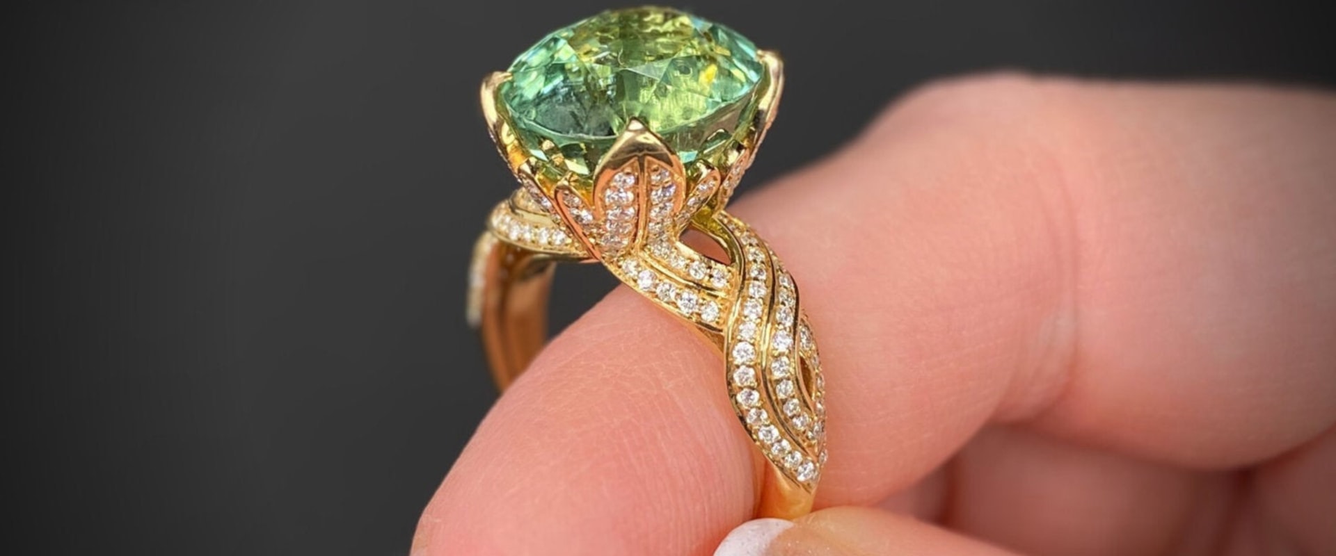 Custom Jewelry Design: Offering Payment Plans for Expensive Designs
